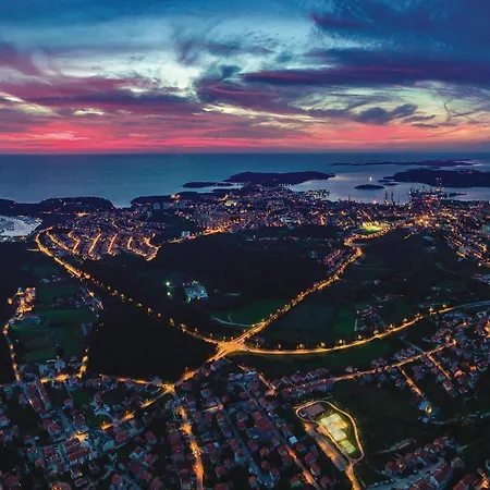 Lovely In * Marčana