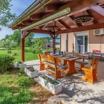 Lovely In * Marčana