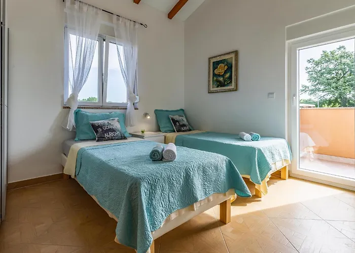 Stunning In 펜션 Marčana