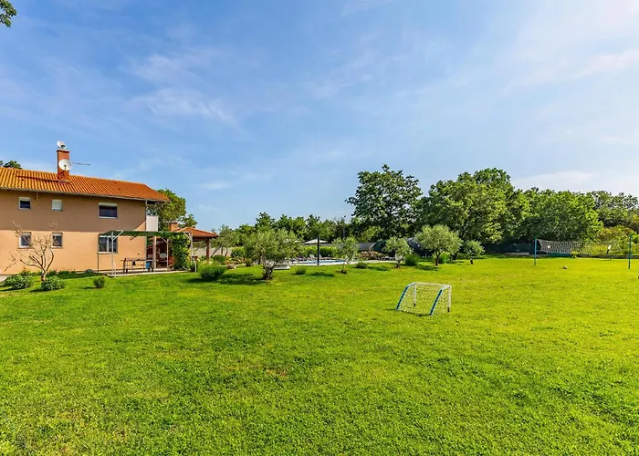 Stunning In * Marčana